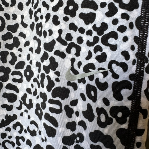 Nike Black and White Leopard Print Leggings - Picture 3 of 7